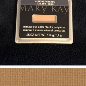 🌟5 for $25🌟Almond Mineral Eye Color